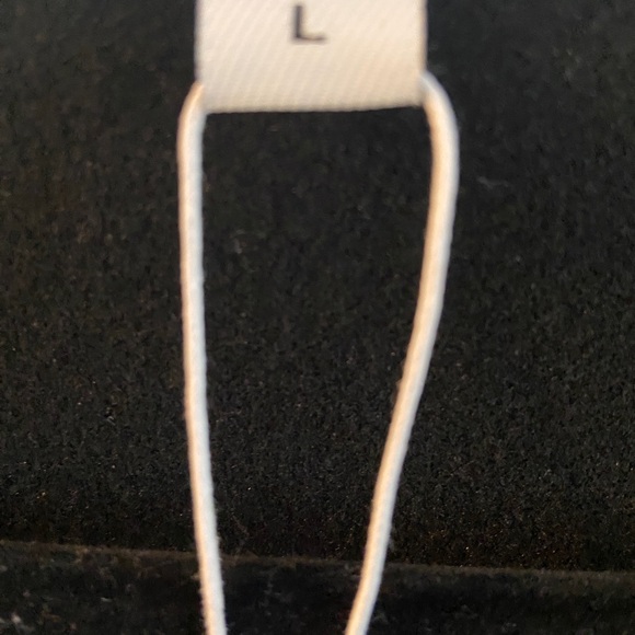 Ultra soft long sleeved crew neck top with rhinestone heart black fleece size L - Picture 5 of 6